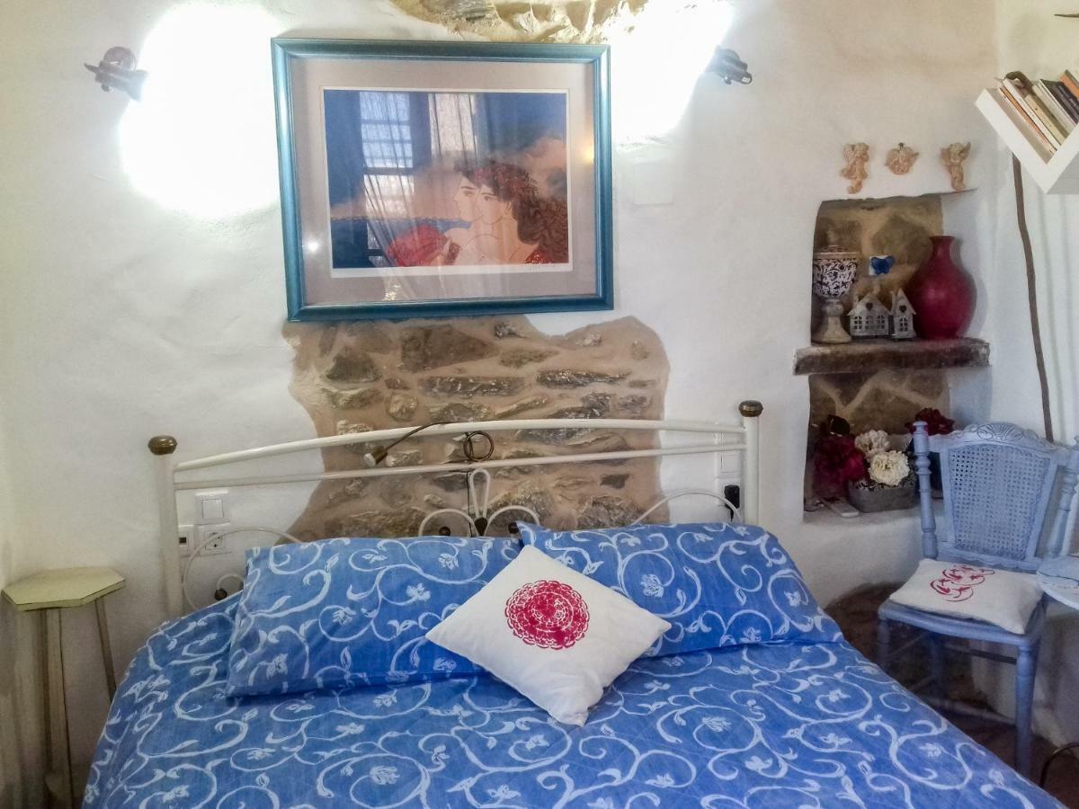Private Studio In Historic House Lastros Exterior foto